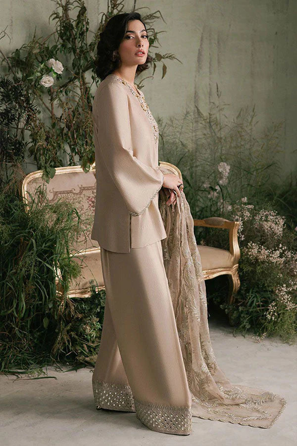 HC Dune11 (FAIZA SAQLAIN)